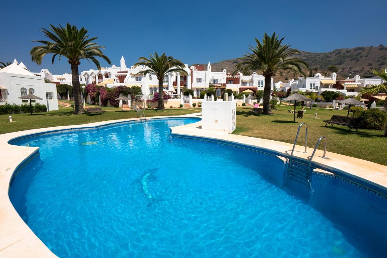 Urb. Alhambra II 15 Villa Nerja Exterior photo